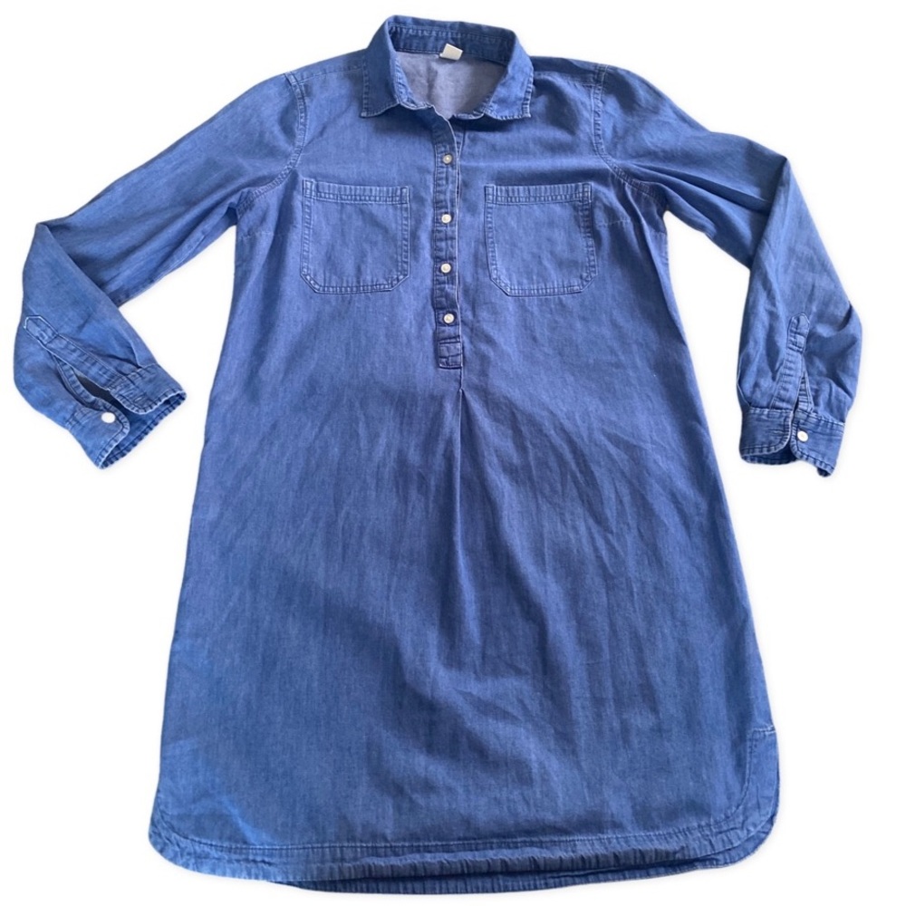 Jean dress, half sleeve. Barely worn, size Small. Old navy